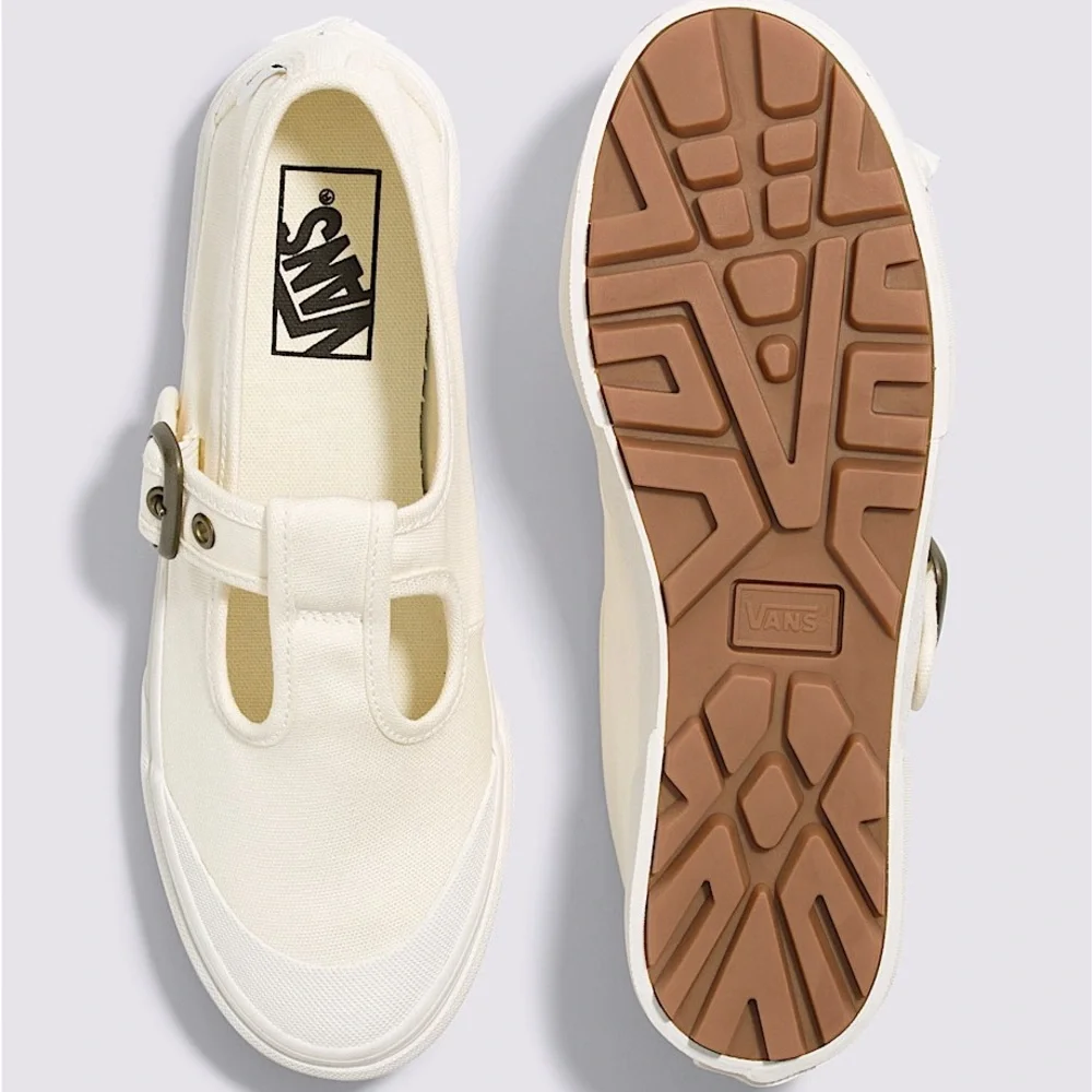 VANS Mary Jane Style 93 Buckle Strap Women’s Shoes White Canvas Size 9.5 NEW - Picture 1 of 15